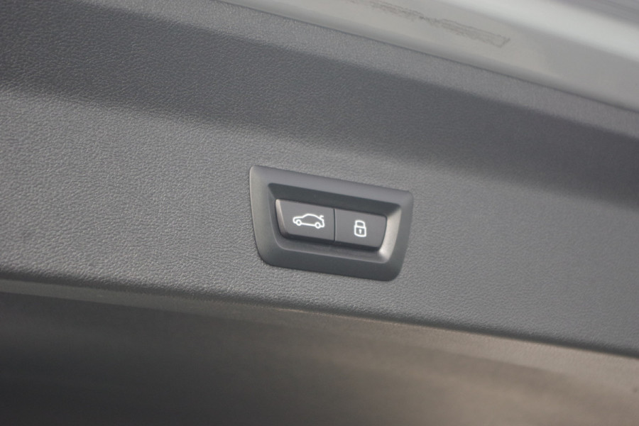 BMW X3 xDrive30e 293 PK High Executive M-Sport PHEV, Panoramadak, Harman/Kardon, Adap. Cruise Control, Memory