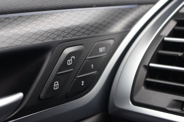 BMW X3 xDrive30e 293 PK High Executive M-Sport PHEV, Panoramadak, Harman/Kardon, Adap. Cruise Control, Memory