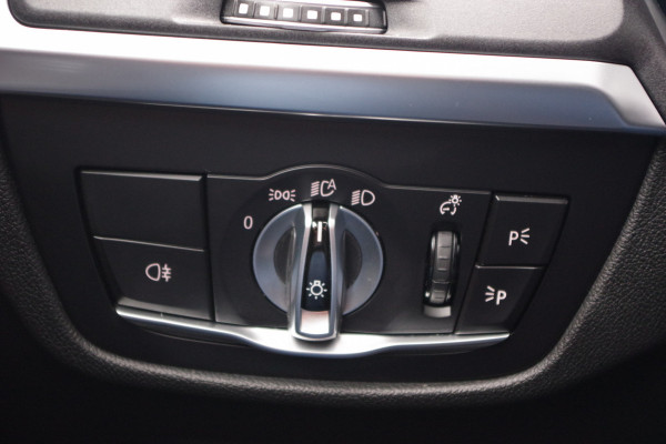 BMW X3 xDrive30e 293 PK High Executive M-Sport PHEV, Panoramadak, Harman/Kardon, Adap. Cruise Control, Memory