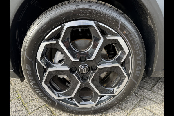 Citroën C3 100pk Max (Camera - Navigatie - Automatische Airco - Apple Carplay - 17"- Draadloos laden - LED)