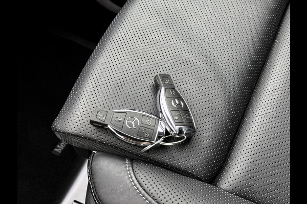 Mercedes-Benz V-Klasse 300d L3 DC 4-Matic Avantgarde AMG-Line Vol opties Dubbele cabine Airmatic Stoelventilatie Nappa leder Extra Lang