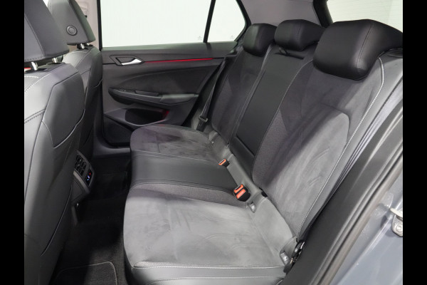 Volkswagen Golf 1.5 eHybrid 204pk Life Edition Panorama Stoel/Stuurverw. Camera 18"velgen Trekhaak