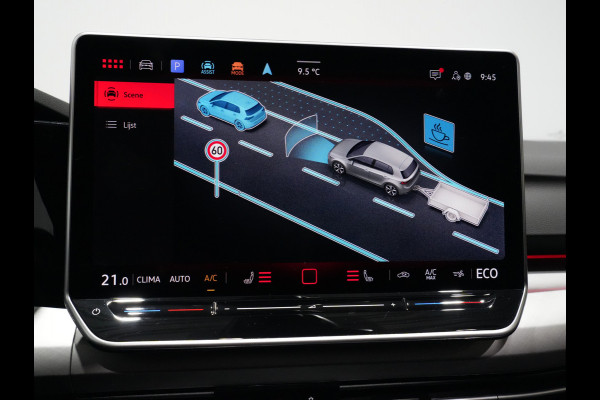 Volkswagen Golf 1.5 eHybrid 204pk Life Edition Panorama Stoel/Stuurverw. Camera 18"velgen Trekhaak