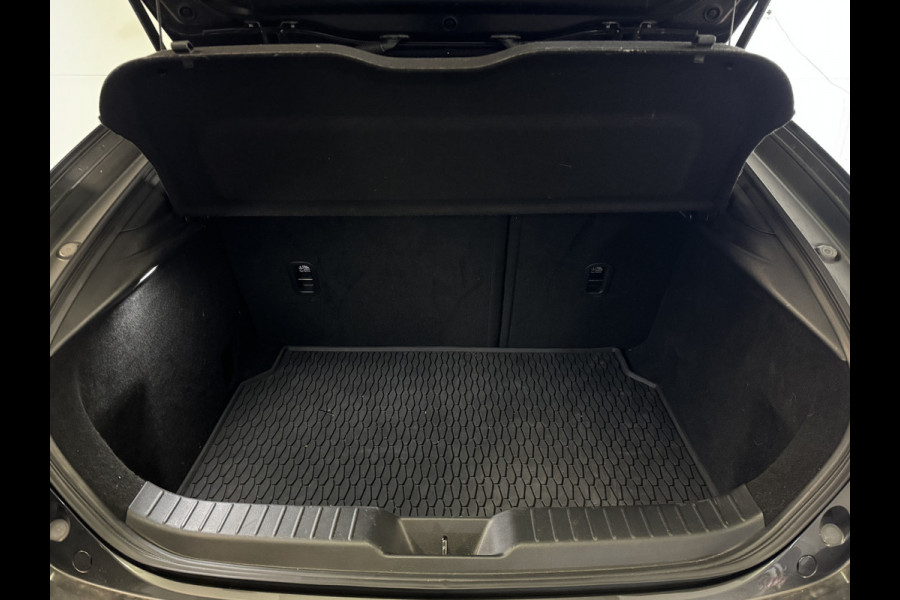 Mazda 3 2.0 e-SkyActiv-G M Hybrid 150PK AUT. SPORTIVE HEAD-UP/ACC/NAVI/STOELVERW.