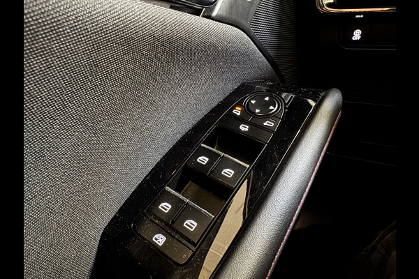 Mazda 3 2.0 e-SkyActiv-G M Hybrid 150PK AUT. SPORTIVE HEAD-UP/ACC/NAVI/STOELVERW.