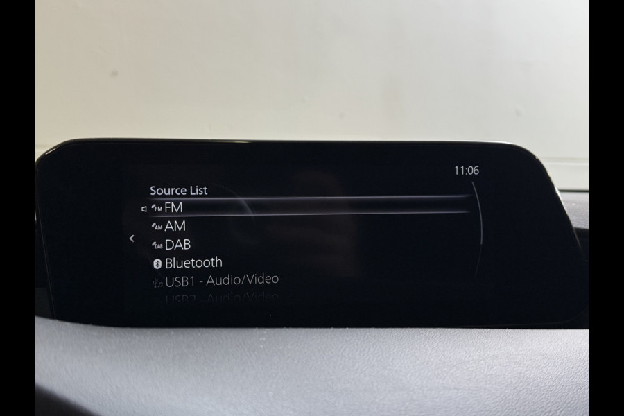 Mazda 3 2.0 e-SkyActiv-G M Hybrid 150PK AUT. SPORTIVE HEAD-UP/ACC/NAVI/STOELVERW.