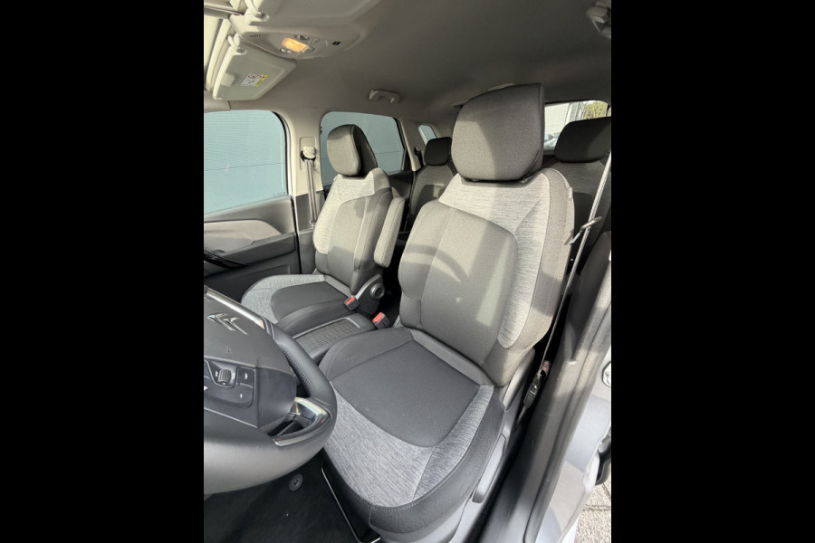 Citroën C4 Spacetourer 130pk Shine (Camera - Keyless Entry - Parkeersensoren V+A - Navigatie - Apple Carplay - Automatisch parkeren - Automatische Airc