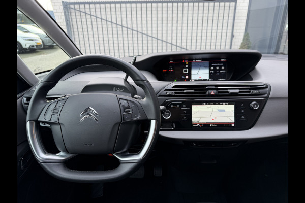 Citroën C4 Spacetourer 130pk Shine (Camera - Keyless Entry - Parkeersensoren V+A - Navigatie - Apple Carplay - Automatisch parkeren - Automatische Airc