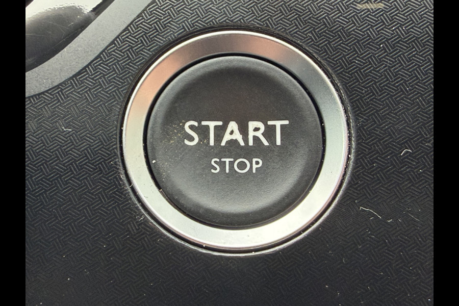 Citroën C4 Spacetourer 130pk Shine (Camera - Keyless Entry - Parkeersensoren V+A - Navigatie - Apple Carplay - Automatisch parkeren - Automatische Airc