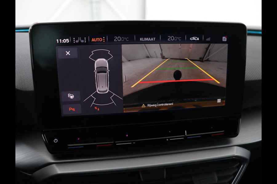 Seat Leon 1.5 eTSI FR Launch Edition | Stoelverwarming | Trekhaak | Adaptive cruise | Camera | Carplay | Sfeerverlichting | Navigatie | Keyless | Dynamic Chassis Control | Full LED