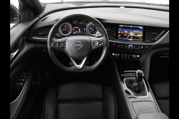 Opel Insignia 1.5 Turbo Business Executive | OPC Line | Leder | Stoel & stuurverwarming | Marix LED | Trekhaak | Carplay | Camera | Comfortstoelen | Navigatie
