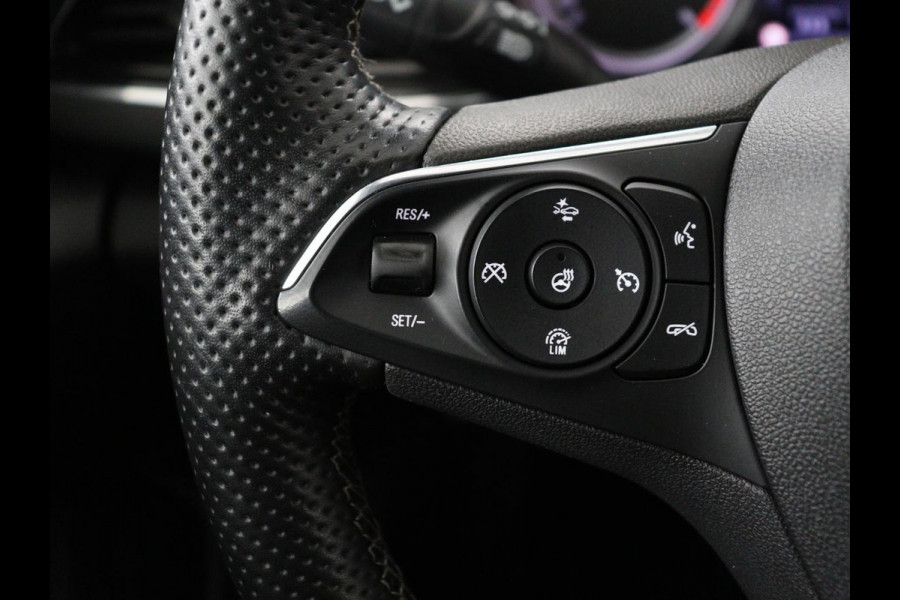 Opel Insignia 1.5 Turbo Business Executive | OPC Line | Leder | Stoel & stuurverwarming | Marix LED | Trekhaak | Carplay | Camera | Comfortstoelen | Navigatie