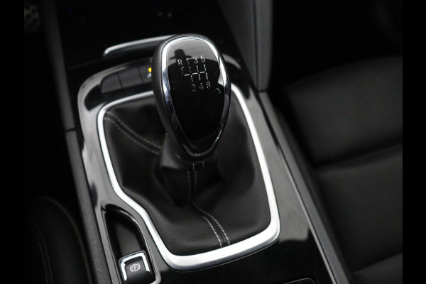Opel Insignia 1.5 Turbo Business Executive | OPC Line | Leder | Stoel & stuurverwarming | Marix LED | Trekhaak | Carplay | Camera | Comfortstoelen | Navigatie