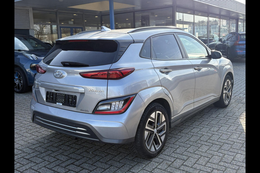 Hyundai Kona EV Premium 64 kWh | Leder | Head-Up | Stoelverwarming | Camera | Elek. verstelbare stoelen | Adaptive cruise control |