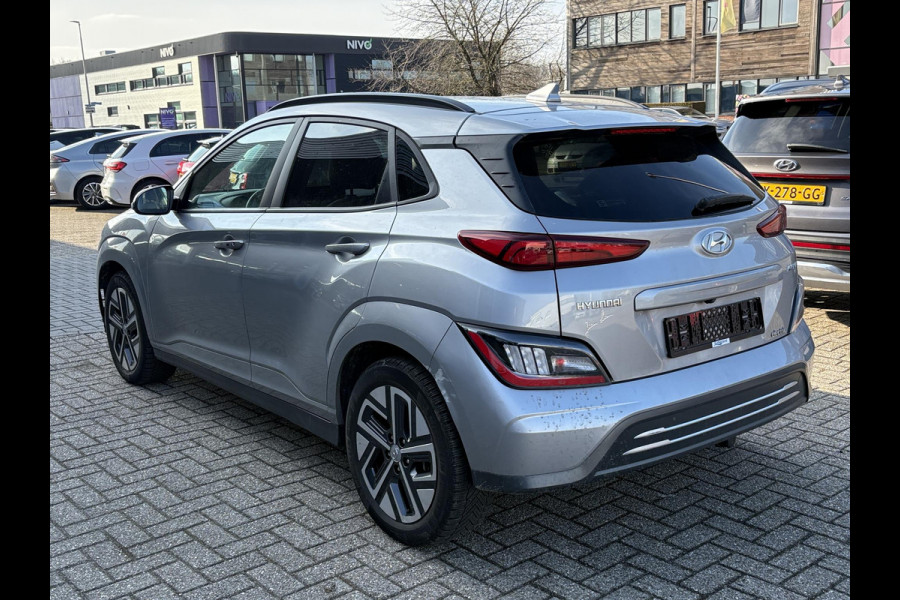 Hyundai Kona EV Premium 64 kWh | Leder | Head-Up | Stoelverwarming | Camera | Elek. verstelbare stoelen | Adaptive cruise control |