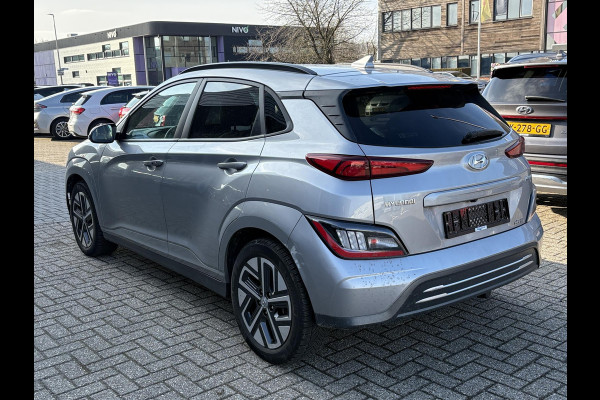 Hyundai Kona EV Premium 64 kWh | Leder | Head-Up | Stoelverwarming | Camera | Elek. verstelbare stoelen | Adaptive cruise control |