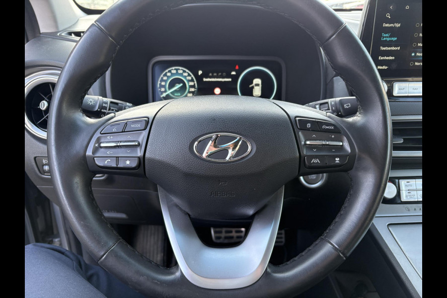 Hyundai Kona EV Premium 64 kWh | Leder | Head-Up | Stoelverwarming | Camera | Elek. verstelbare stoelen | Adaptive cruise control |