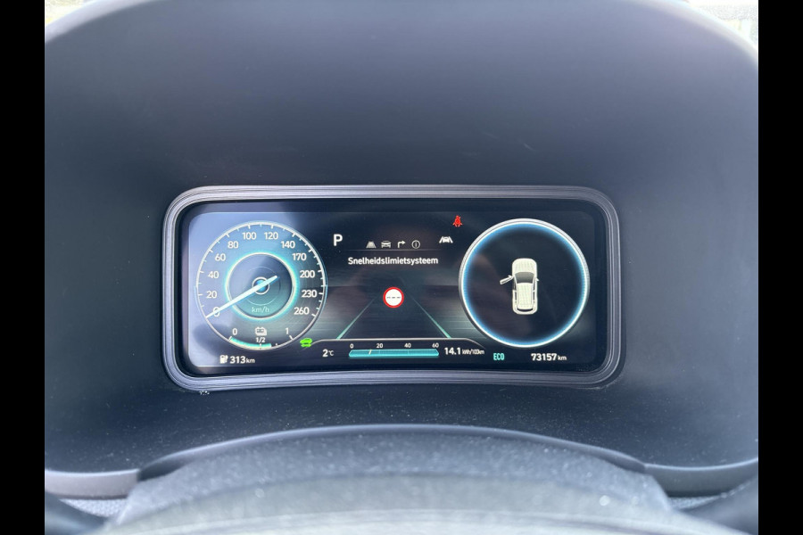 Hyundai Kona EV Premium 64 kWh | Leder | Head-Up | Stoelverwarming | Camera | Elek. verstelbare stoelen | Adaptive cruise control |