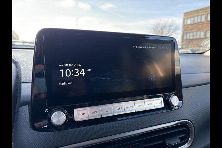 Hyundai Kona EV Premium 64 kWh | Leder | Head-Up | Stoelverwarming | Camera | Elek. verstelbare stoelen | Adaptive cruise control |