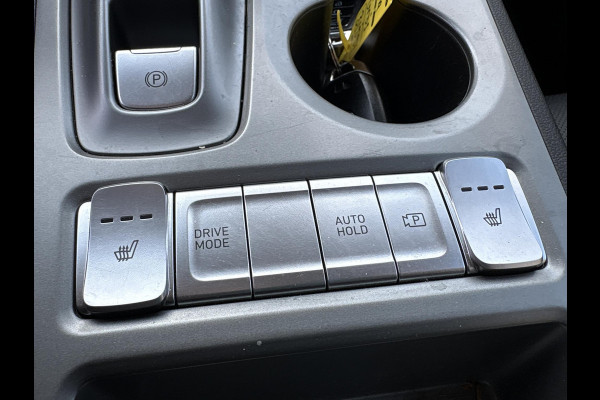 Hyundai Kona EV Premium 64 kWh | Leder | Head-Up | Stoelverwarming | Camera | Elek. verstelbare stoelen | Adaptive cruise control |