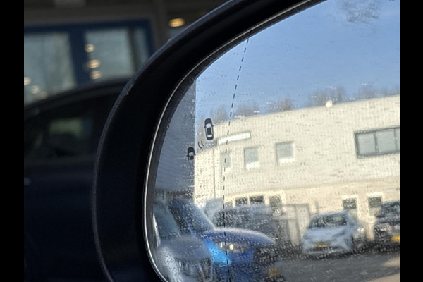 Hyundai Kona EV Premium 64 kWh | Leder | Head-Up | Stoelverwarming | Camera | Elek. verstelbare stoelen | Adaptive cruise control |