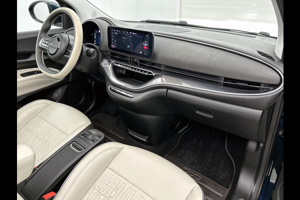 Fiat 500E CABRIO La Prima 119PK / 42 kWh / SOH 88% / Leder / Adap-Cruise / Pdc+Camera / Navigatie / Airco-ecc. / Apple Carplay Android / Apk 11-2026