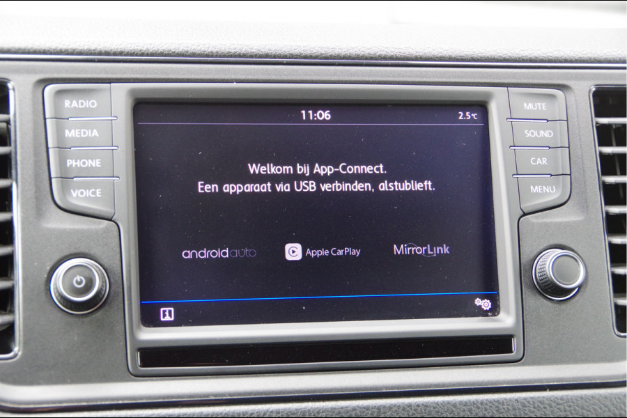 Volkswagen Crafter 2.0 TDI L3H3 Highline 3-ZITS, 140PK AUT. LED, CAMERA, NAVI, CRUISE, AIRCO, PARKEERSENSOREN