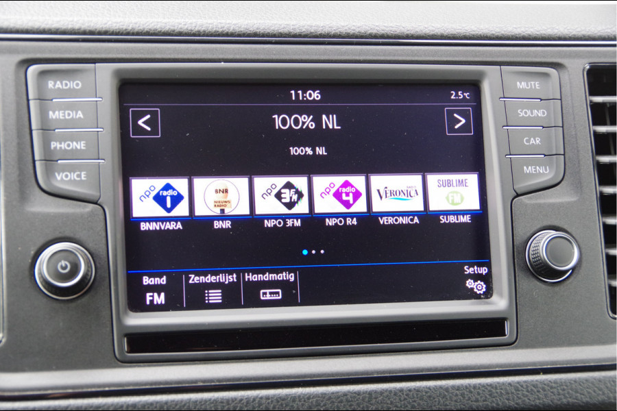 Volkswagen Crafter 2.0 TDI L3H3 Highline 3-ZITS, 140PK AUT. LED, CAMERA, NAVI, CRUISE, AIRCO, PARKEERSENSOREN