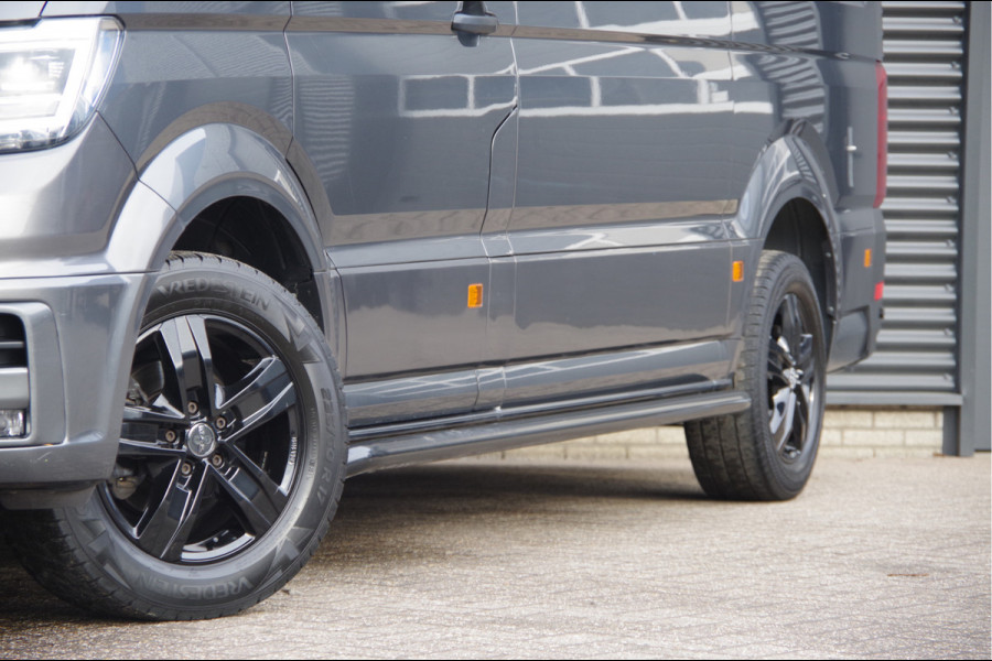 Volkswagen Crafter 2.0 TDI L3H3 Highline 3-ZITS, 140PK AUT. LED, CAMERA, NAVI, CRUISE, AIRCO, PARKEERSENSOREN