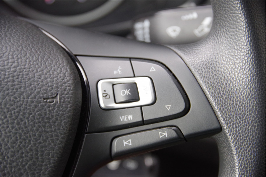 Volkswagen Crafter 2.0 TDI L3H3 Highline 3-ZITS, 140PK AUT. LED, CAMERA, NAVI, CRUISE, AIRCO, PARKEERSENSOREN