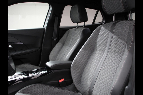 Peugeot 2008 1.2 Hybrid 136 pk Automaat Allure | Navigatie | Apple Carplay/Android Auto | Climate Control | Dab | Led | Parkeer sensoren | Cruise Control | Stoelverwarming