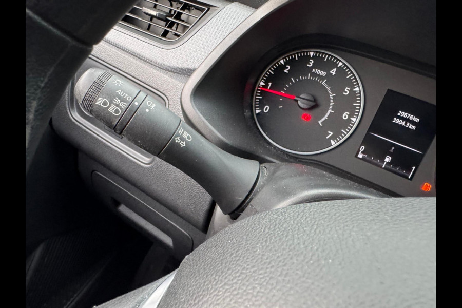 Renault Express TCe 100 Extra CarPlay & Android auto / P-sensor / Airco / Houten laadruimte