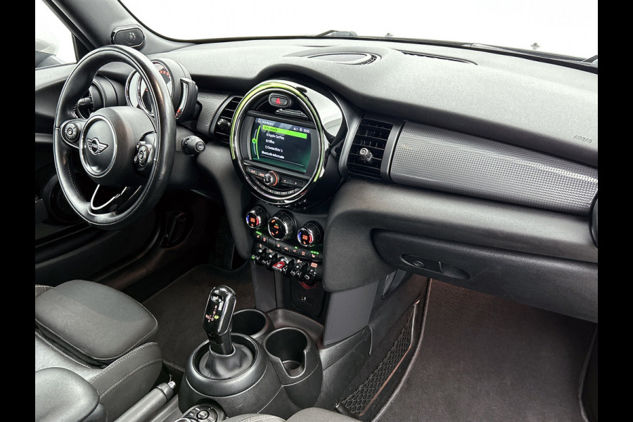 MINI Cabrio 1.5 Cooper Salt Business (Dealer OndH, Trekhaak, StoelV, Harman/ Kardon, Navigatie, Airco, Bluetooth, Etc)