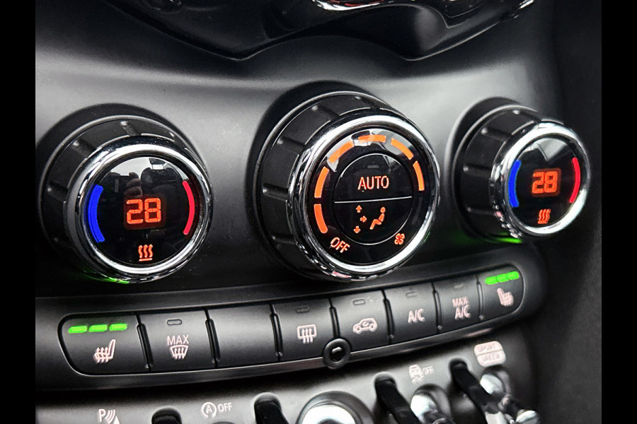 MINI Cabrio 1.5 Cooper Salt Business (Dealer OndH, Trekhaak, StoelV, Harman/ Kardon, Navigatie, Airco, Bluetooth, Etc)