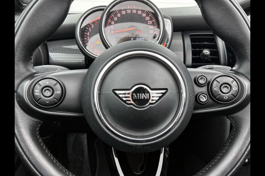 MINI Cabrio 1.5 Cooper Salt Business (Dealer OndH, Trekhaak, StoelV, Harman/ Kardon, Navigatie, Airco, Bluetooth, Etc)