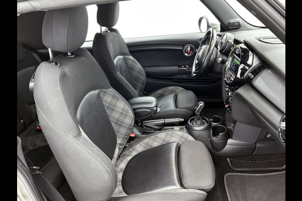 MINI Cabrio 1.5 Cooper Salt Business (Dealer OndH, Trekhaak, StoelV, Harman/ Kardon, Navigatie, Airco, Bluetooth, Etc)