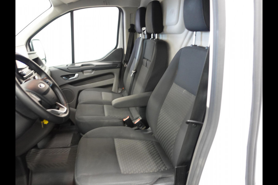 Ford Transit Custom 300 2.0 TDCI L2H1 Trend Automaat Navigatie Camera Airco Bluetooth Trekhaak