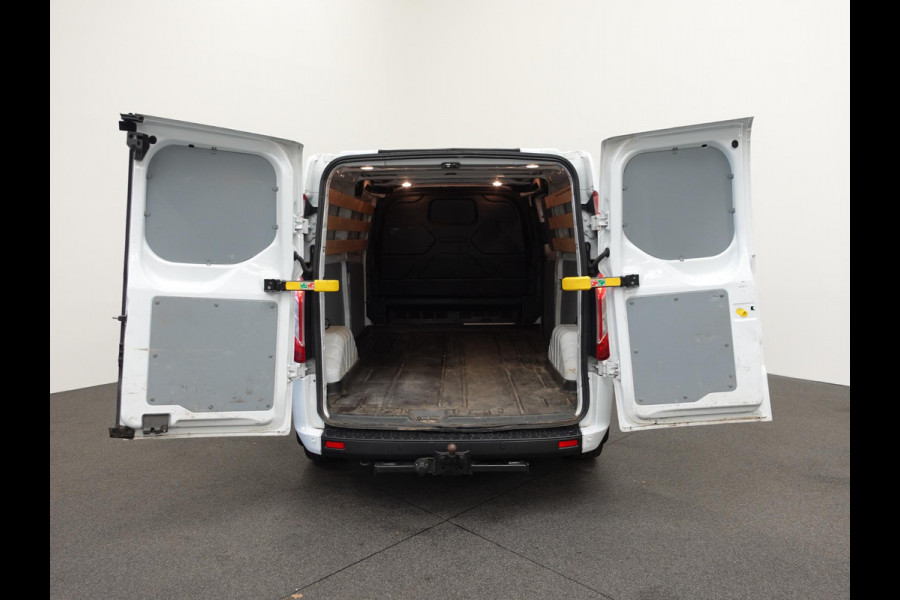 Ford Transit Custom 300 2.0 TDCI L2H1 Trend Automaat Navigatie Camera Airco Bluetooth Trekhaak