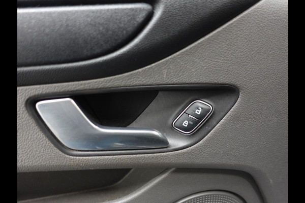 Ford Transit Custom 300 2.0 TDCI L2H1 Trend Automaat Navigatie Camera Airco Bluetooth Trekhaak