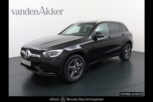 Mercedes-Benz GLC 300e AMG 4Matic // Panoramadak // Burmester // 360 Camera // Keyless // Carbon // Sfeerverlichting // Carplay