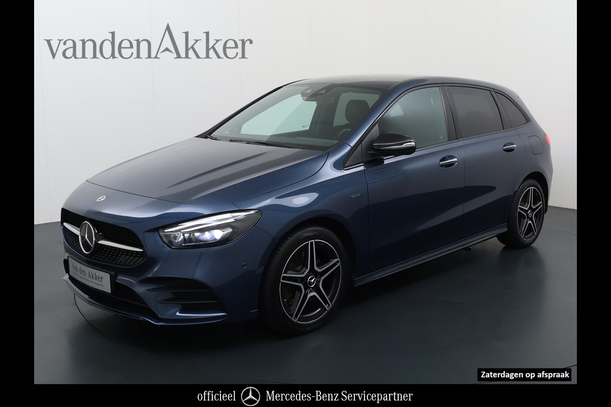 Mercedes-Benz B-Klasse 250e AMG // Distronic // 360 Camera // Memory // Burmester // Headup // Keyless // MultiBeam LED // Augmented Reality