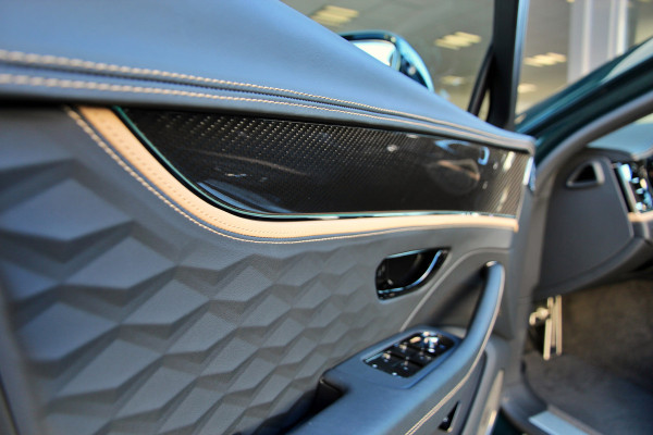 Bentley Flying Spur 4.0 V8 Hybrid Speed | Touring | Rotating | Naim | Panoramadak