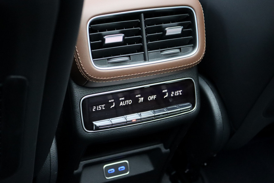 Mercedes-Benz GLE AMG 53 Hybrid Premium 4MATIC+ | Luchtvering | Distronic | Carbon | Memory | Burmester | Stoelventilatie | Luchtkwaliteitspakket | Surround Camera | Keyless Go | Augmented Reality | Nappa Leder |