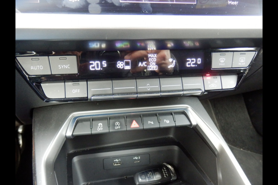 Audi A3 Limousine 35 TFSI Bns edition I Comfort stoelen I Afn. trekhaak I