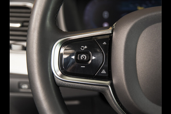 Volvo XC90 2.0 T8 Recharge AWD Ultimate Bright LUCHTVER. I PANO I H/K I 360-CAMERA I HUD I TREKH