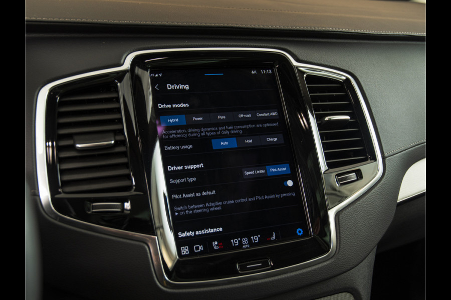 Volvo XC90 2.0 T8 Recharge AWD Ultimate Bright LUCHTVER. I PANO I H/K I 360-CAMERA I HUD I TREKH