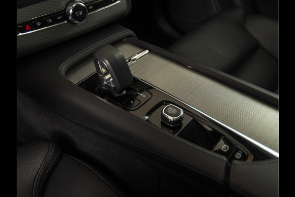 Volvo XC90 2.0 T8 Recharge AWD Ultimate Bright LUCHTVER. I PANO I H/K I 360-CAMERA I HUD I TREKH