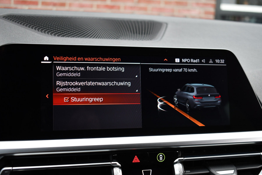 BMW 3 Serie Touring 320i M-Sport Shadow HiFi 19inch Camera NL-auto