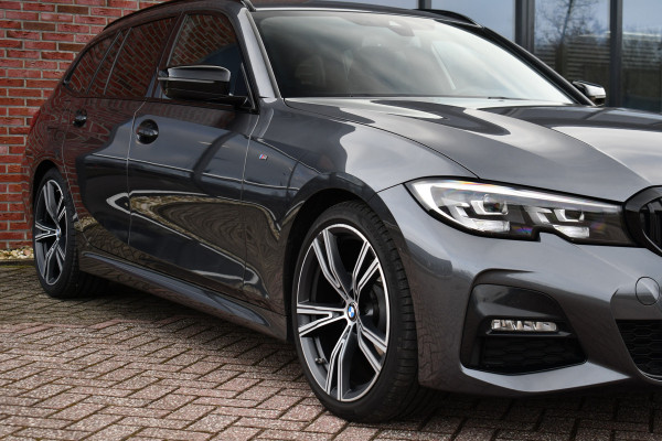 BMW 3 Serie Touring 320i M-Sport Shadow HiFi 19inch Camera NL-auto