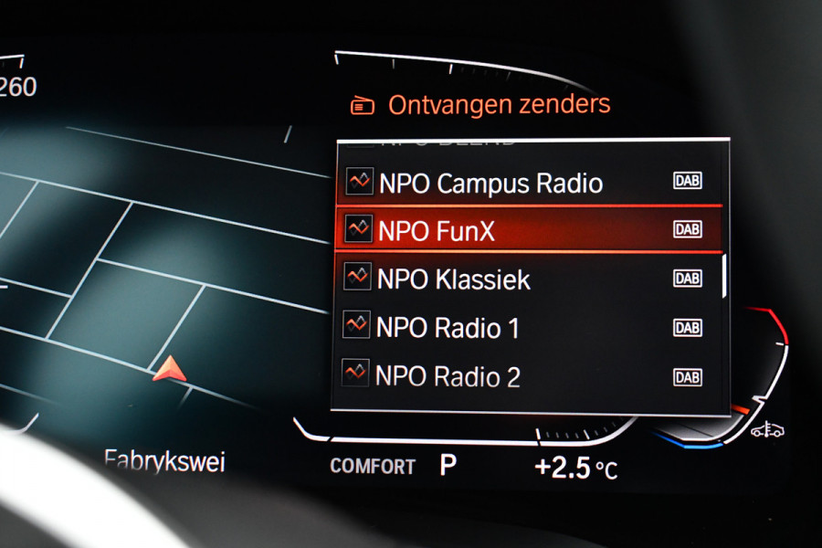 BMW 3 Serie Touring 320i M-Sport Shadow HiFi 19inch Camera NL-auto